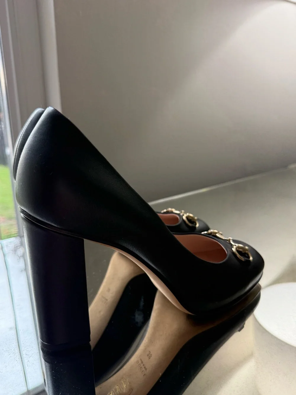 Gucci Black Leather Block Heel Pumps with Gold Horsebit , Size 7.5 ( 38) - Picture 6 of 9